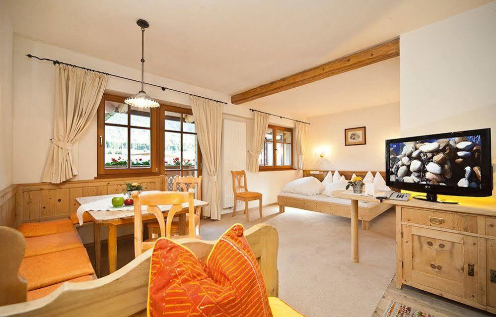 Mirabell Dolomites Hotel - Luxury Ayurveda & Spa Olang Exterior foto